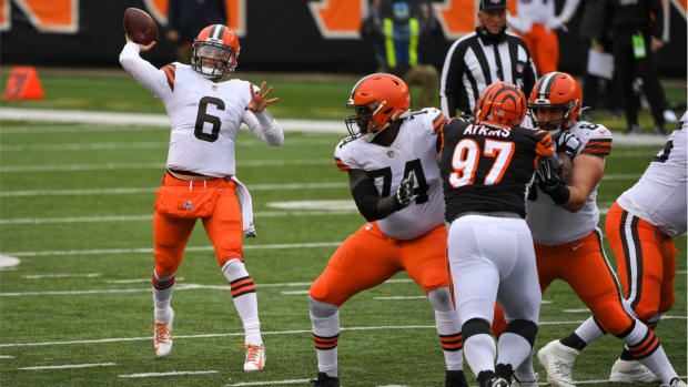 Cleveland_Browns_MidSeason_Positional_Re-5fa4020d9ab220327f53ef3e_1_Nov_05_2020_14_00_12_poster